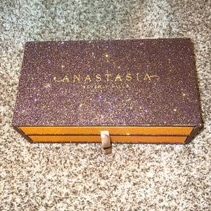Anastasia Makeup Box